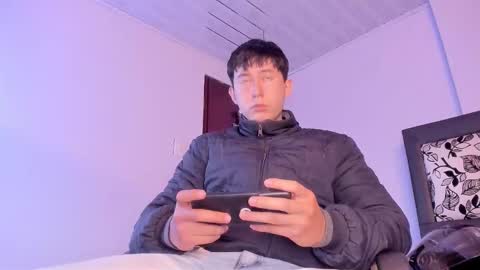 Snapshot of setsuna_10 chatting on November 25, 2025, 2:11 am david online show from November 25, 2025, 2:11 am