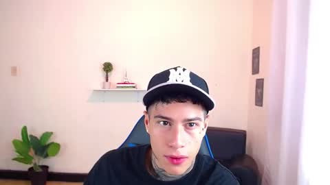 Thomas online show from October 14, 2025, 2:51 pm