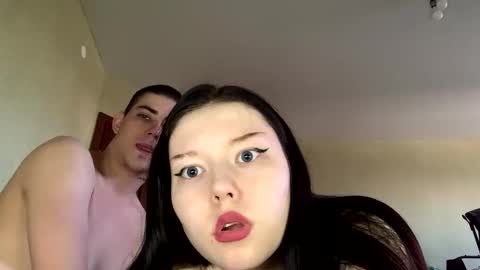 Julie and Max online show from October 24, 2025, 9:06 am