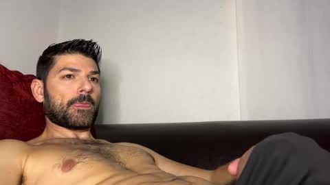 Lucenzo  online show from October 24, 2025, 2:41 am