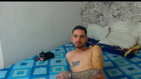 Snapshot of sexincompany chatting on January 21, 2025, 6:00 am monserat y thony online show from January 21, 2025, 6:00 am