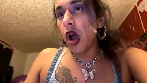 sexiwhiskey699 online show from February 26, 2025, 2:26 am