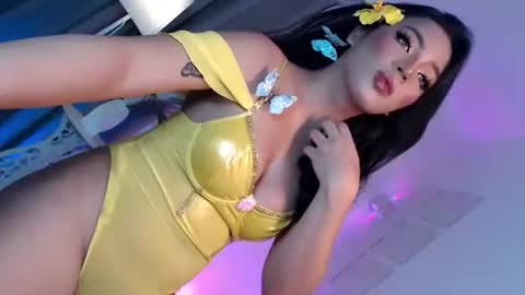 Snapshot of sexlovergirl_soffy chatting on October 23, 2025, 10:14 am call me sofia online show from October 23, 2025, 10:14 am