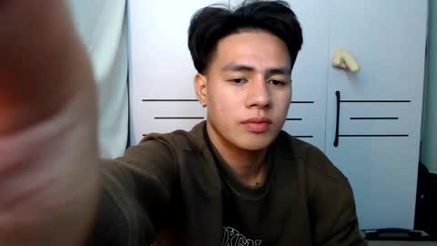 HI I AM JAMESPLEASE LET ME DO SOME HOT SHOWS FOR YOU HERE FOR MY  SCHOOL AND FOR MY FAMILY online show from November 3, 2025, 3:57 pm