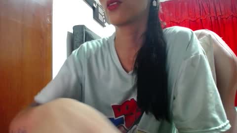 Snapshot of sexmilkdirty chatting on November 28, 2025, 10:01 pm sexmilkdirty online show from November 28, 2025, 10:01 pm