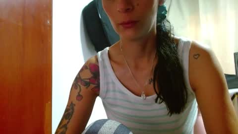 Snapshot of sexmilkdirty chatting on April 6, 2026, 8:32 pm sexmilkdirty online show from April 6, 2026, 8:32 pm