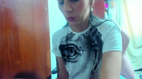 Snapshot of sexmilkdirty chatting on May 14, 2026, 8:04 pm sexmilkdirty online show from May 14, 2026, 8:04 pm