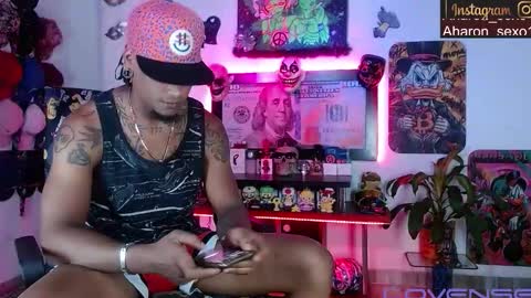 Snapshot of sexo_aharon chatting on February 10, 2026, 1:21 am Aharon ravelo online show from February 10, 2026, 1:21 am