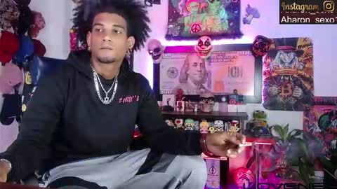 Snapshot of sexo_aharon chatting on March 9, 2026, 3:43 am Aharon ravelo online show from March 9, 2026, 3:43 am
