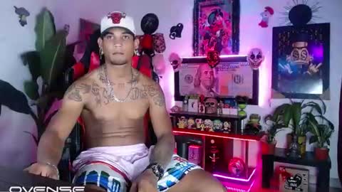 Snapshot of sexo_aharon chatting on July 16, 2026, 5:02 am Aharon ravelo online show from July 16, 2026, 5:02 am
