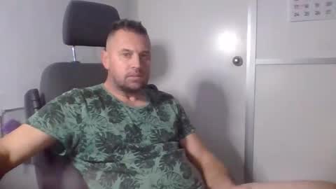 sexoatope79 online show from November 27, 2025, 8:33 pm