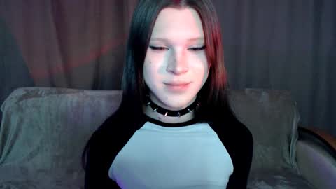 Nextdoor Princess online show from March 5, 2025, 2:03 am