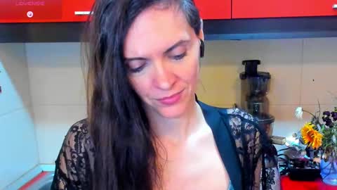 Snapshot of sexqueen1111 chatting on January 25, 2025, 10:29 am sexqueen1111 online show from January 25, 2025, 10:29 am