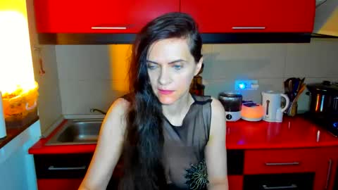 sexqueen1111 online show from February 1, 2026, 1:31 pm