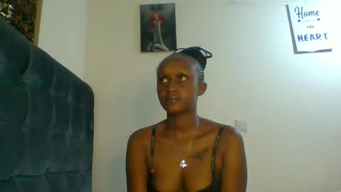 Snapshot of sexsy_sally chatting on December 12, 2024, 9:04 pm sexsysally online show from December 12, 2024, 9:04 pm
