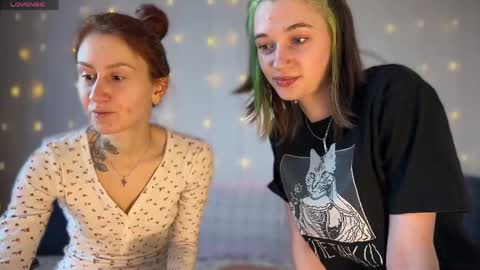 NIKKI KATE LIZA AND BOYS online show from March 22, 2026, 4:32 pm