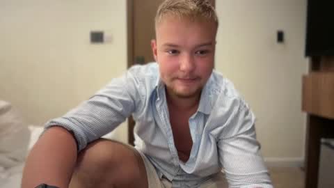Snapshot of sexual_sbotage chatting on April 9, 2026, 3:50 pm Max Leman online show from April 9, 2026, 3:50 pm