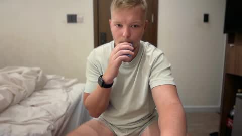 Snapshot of sexual_sbotage chatting on May 16, 2026, 1:32 pm Max Leman online show from May 16, 2026, 1:32 pm