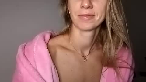 Snapshot of sexualangel chatting on September 9, 2025, 6:24 am Verona online show from September 9, 2025, 6:24 am