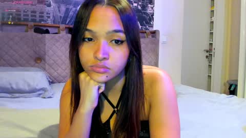 Andrea online show from November 7, 2025, 2:50 pm