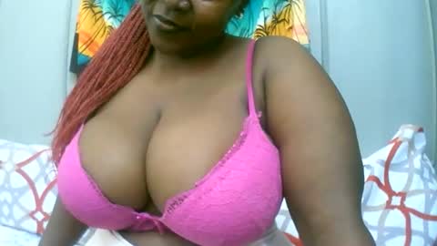 sexxi_ebony online show from January 18, 2026, 6:17 am