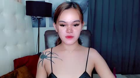 Snapshot of sexxxy_caroline chatting on December 9, 2024, 12:40 pm sexxxy_caroline online show from December 9, 2024, 12:40 pm