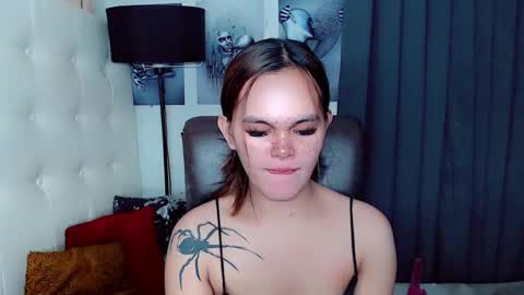 Snapshot of sexxxy_caroline chatting on December 13, 2024, 11:55 am sexxxy_caroline online show from December 13, 2024, 11:55 am