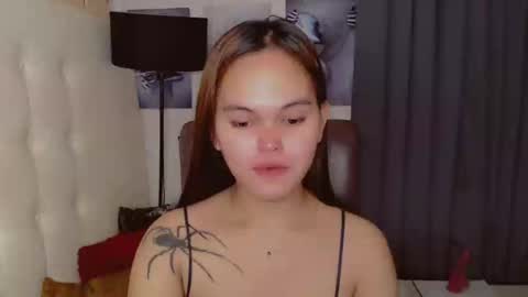 Snapshot of sexxxy_caroline chatting on January 17, 2025, 11:49 am sexxxy_caroline online show from January 17, 2025, 11:49 am