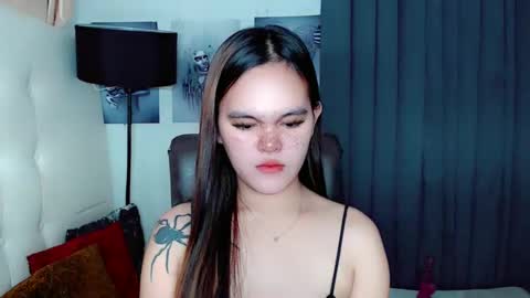 Snapshot of sexxxy_caroline chatting on February 15, 2025, 8:33 am sexxxy_caroline online show from February 15, 2025, 8:33 am