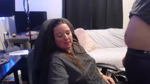 Snapshot of sexxxycougarmama chatting on December 2, 2025, 11:11 pm Sexy Mama online show from December 2, 2025, 11:11 pm