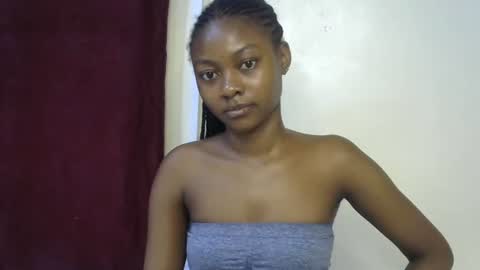 Snapshot of sexxy_divaa chatting on April 17, 2026, 9:45 am vicky online show from April 17, 2026, 9:45 am