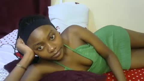 Snapshot of sexxy_divaa chatting on April 24, 2026, 5:26 pm vicky online show from April 24, 2026, 5:26 pm