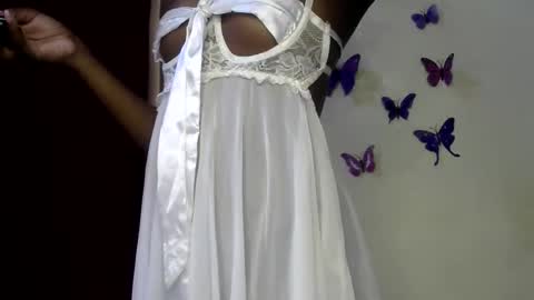 Snapshot of sexxy_divaa chatting on May 23, 2026, 6:29 am vicky online show from May 23, 2026, 6:29 am