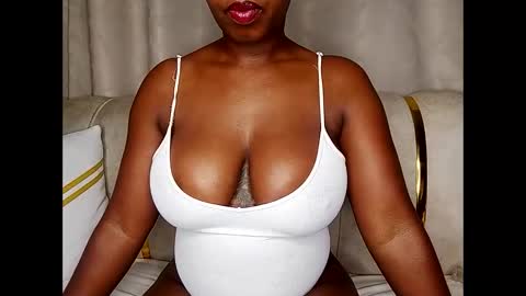 Gee  Independent Model online show from February 18, 2026, 8:54 am