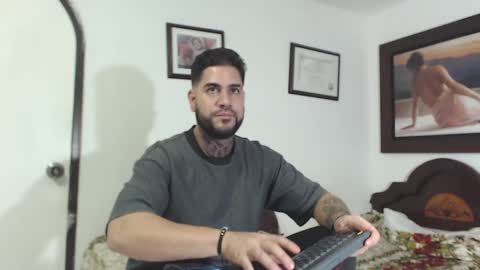 sexxy man online show from December 14, 2024, 6:02 am