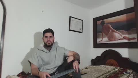 sexxy man online show from December 24, 2024, 11:00 pm