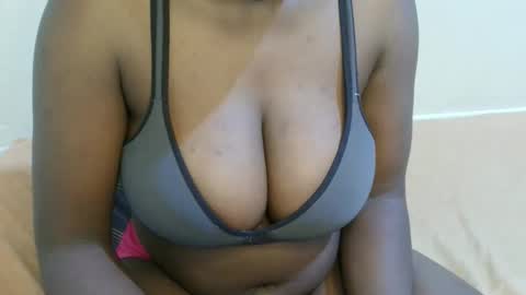 Snapshot of sexxy_maya1 chatting on April 29, 2026, 10:19 am sexxy_maya1 online show from April 29, 2026, 10:19 am