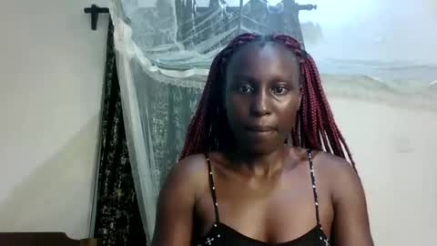 Snapshot of sexxy_melmine chatting on May 8, 2026, 12:16 am Dolly online show from May 8, 2026, 12:16 am