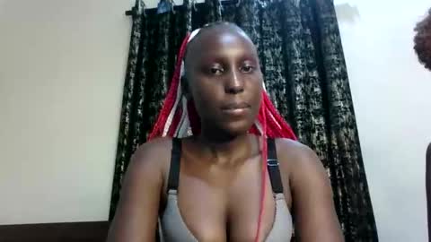 Snapshot of sexxy_melmine chatting on May 16, 2026, 3:00 pm Dolly online show from May 16, 2026, 3:00 pm