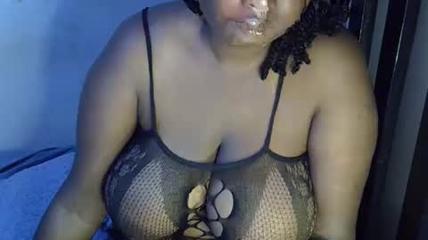 Snapshot of sexxy_mish chatting on October 7, 2025, 4:20 am sexxy_mish online show from October 7, 2025, 4:20 am