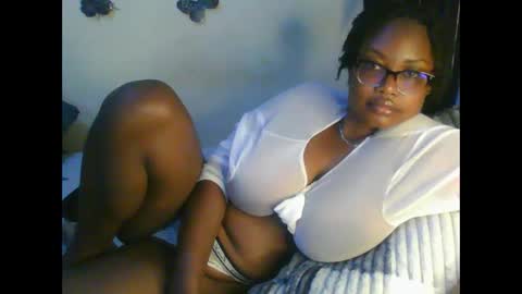 Snapshot of sexxy_mish chatting on January 10, 2026, 4:36 am sexxy_mish online show from January 10, 2026, 4:36 am