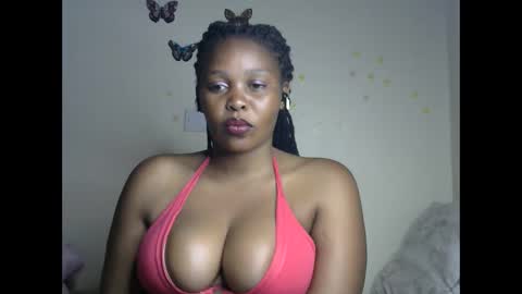 Snapshot of sexxy_savage chatting on March 12, 2025, 10:17 pm sexxy_savage online show from March 12, 2025, 10:17 pm