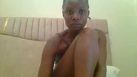 Snapshot of sexxy_sunflowers chatting on July 26, 2026, 7:43 pm Dina online show from July 26, 2026, 7:43 pm