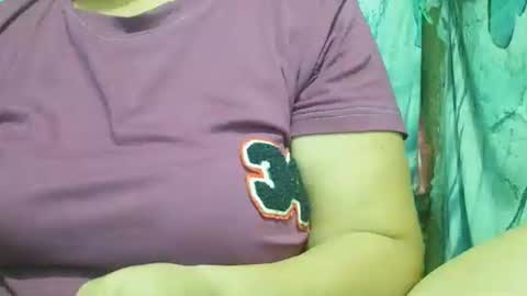 misslovely j online show from February 19, 2025, 10:56 am