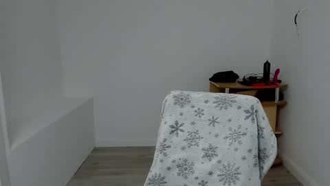 Sexxymuscles4U online show from December 5, 2024, 3:06 pm