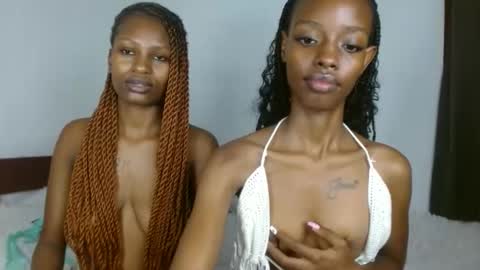 sexxypixie online show from May 15, 2026, 10:55 am