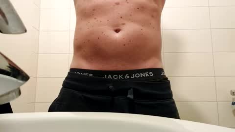 Snapshot of sexy30031986 chatting on October 28, 2025, 8:33 pm sexy30031986 online show from October 28, 2025, 8:33 pm