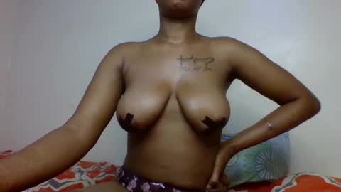 lynn online show from October 1, 2025, 7:20 pm