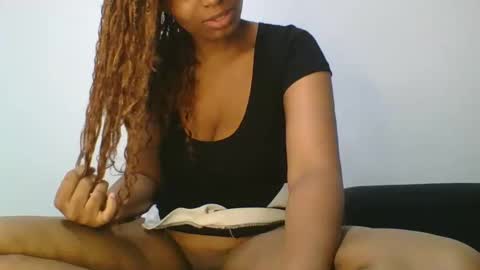 Snapshot of sexy__rhian chatting on January 5, 2025, 6:35 pm sexy rhian online show from January 5, 2025, 6:35 pm