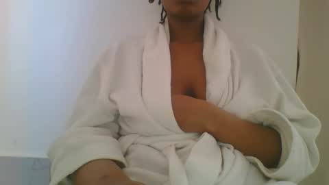 Snapshot of sexy__rhian chatting on December 1, 2025, 11:37 am sexy rhian online show from December 1, 2025, 11:37 am